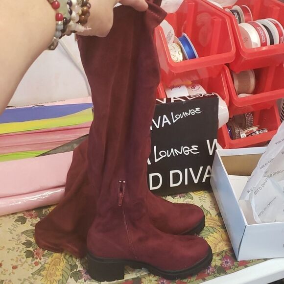 Wild Diva Lounge Vivica Lug Sole Platform Tall Boot sz 8.5, 10 NWT & Box - Picture 12 of 15